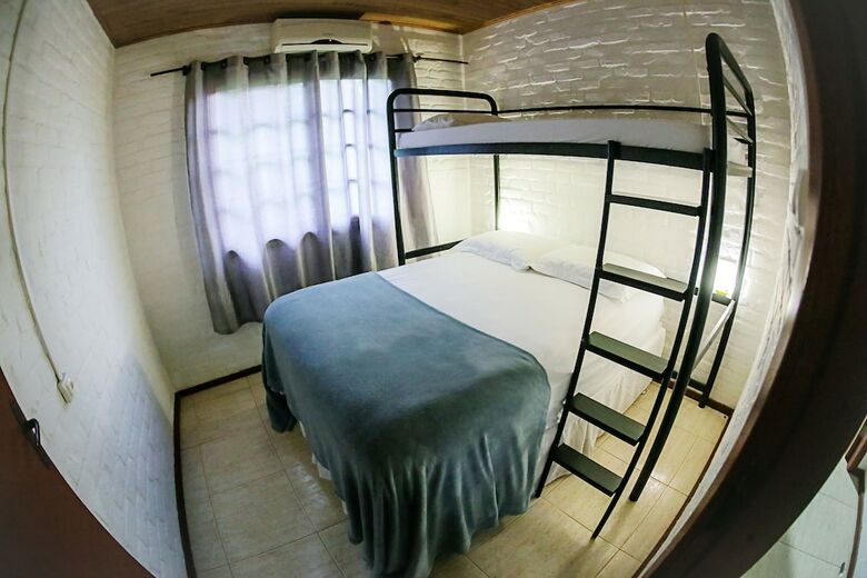Hostal Wind House Hostel