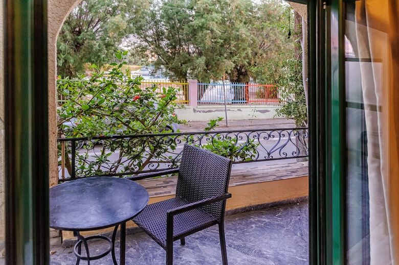Erofili Apartments