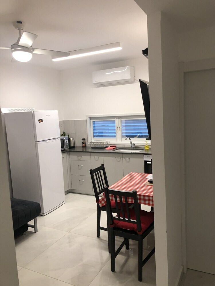 Apartamento Quiet And Homey Near The Beach