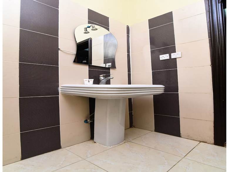 Hotel Oyo 381 Afg Aldurrah 1