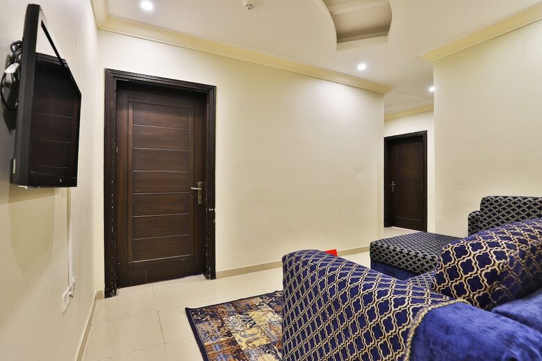 Apartamento Oyo 161 Middle East Suite