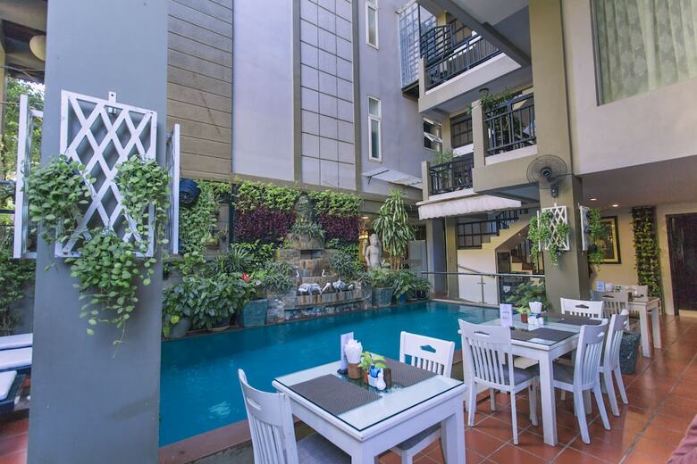 King Grand Boutique Hotel