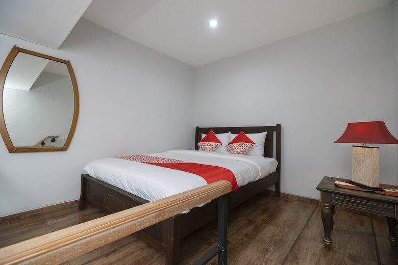 Hostal Oyo 2438 D' Tamblingan Guesthouse