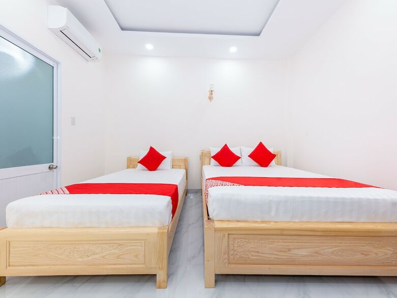 Hotel Oyo 808 Hoang Lan