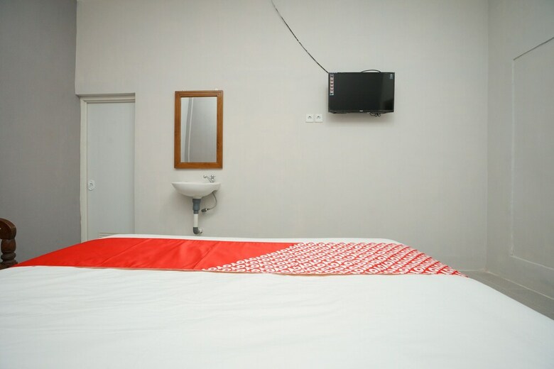 Hotel Oyo 2492 Nindy Homestay