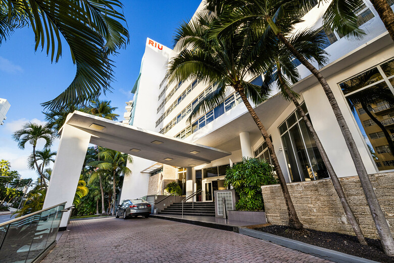Hotel Riu Plaza Miami Beach
