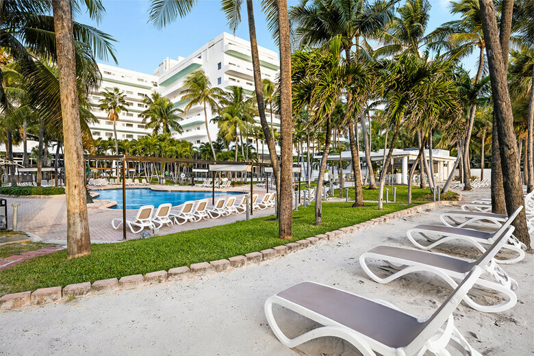 Hotel Riu Plaza Miami Beach
