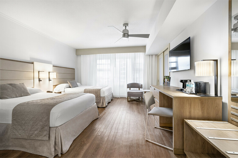 Hotel Riu Plaza Miami Beach