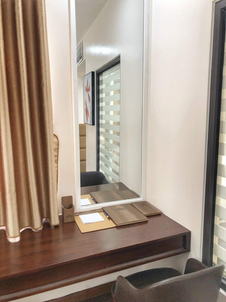 Diamond Luxury Hotel