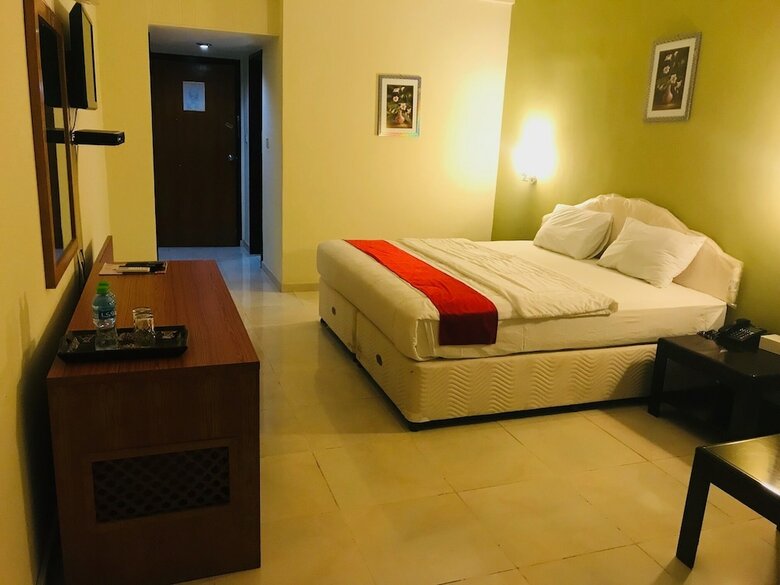 Al Rusayl Hotel