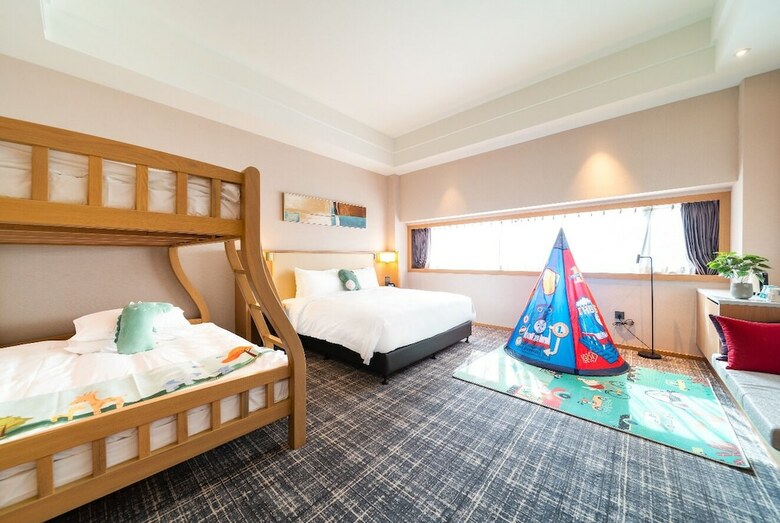 Xence Hotel