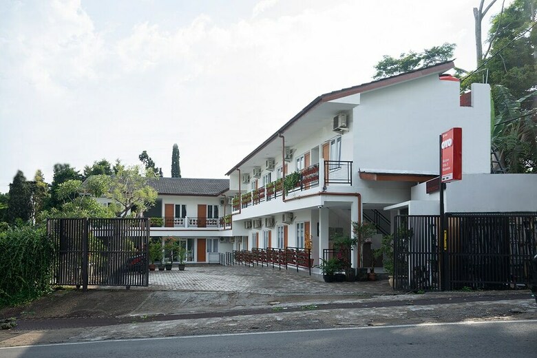 Hotel Oyo 2189 Rossan Villa 3 Kazanan