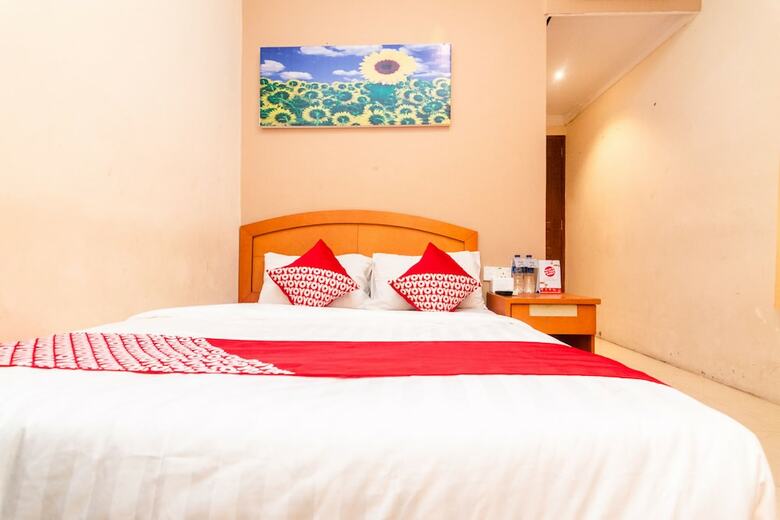 Oyo 1671 D-one Hotel