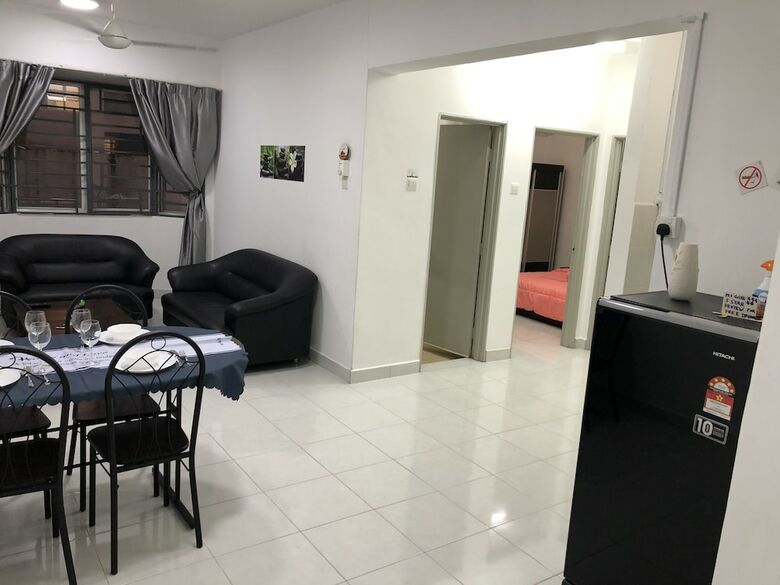 Apartamentos Cozy Homestay At Main Place