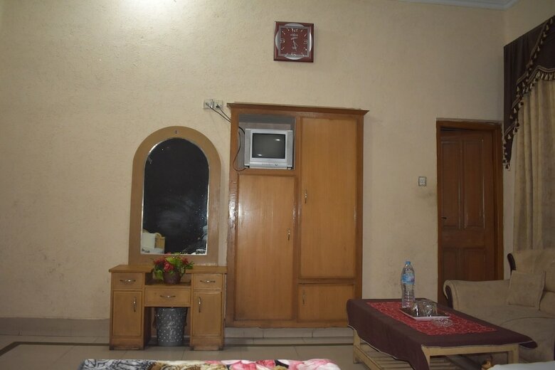 Hotel Kashmir International