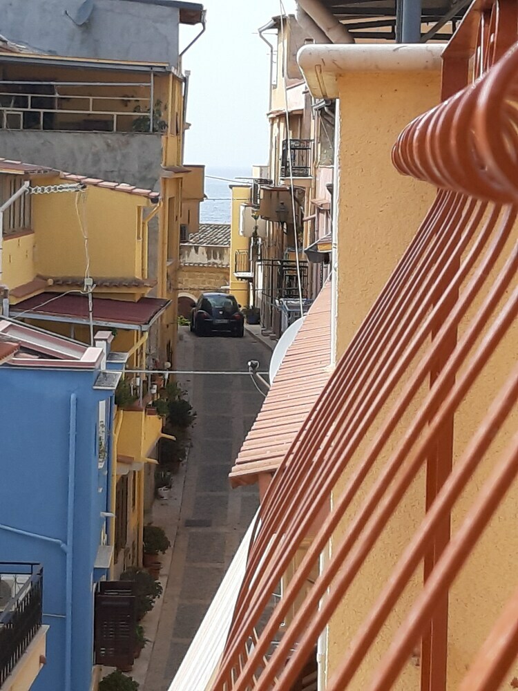 Sunshine Apartments