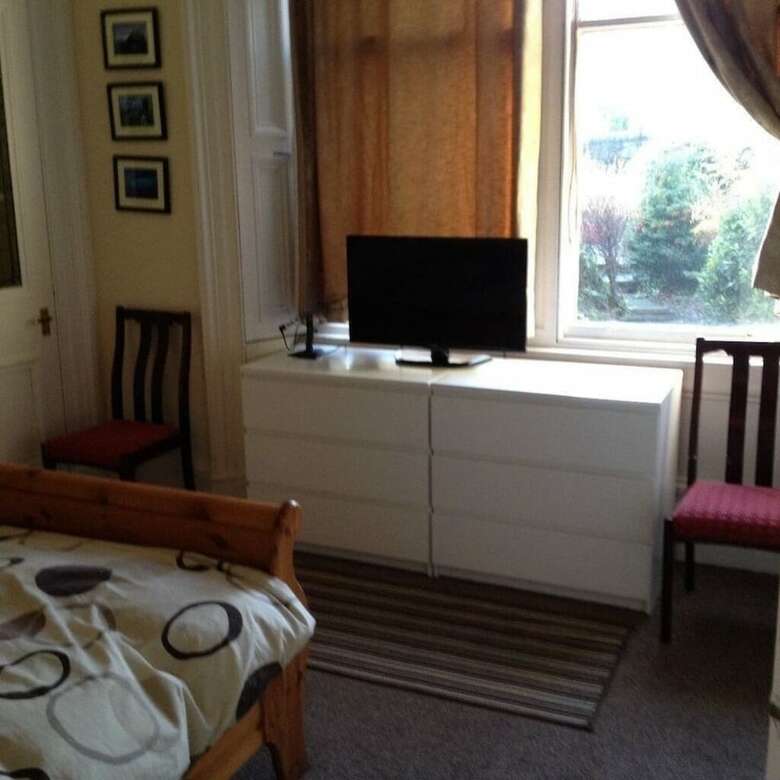 Victorian Edinburgh Apartment