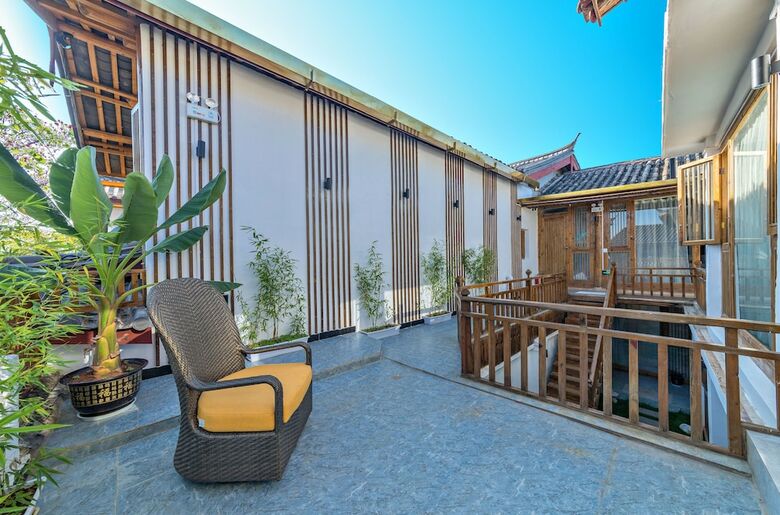 Hotel Easy Inn