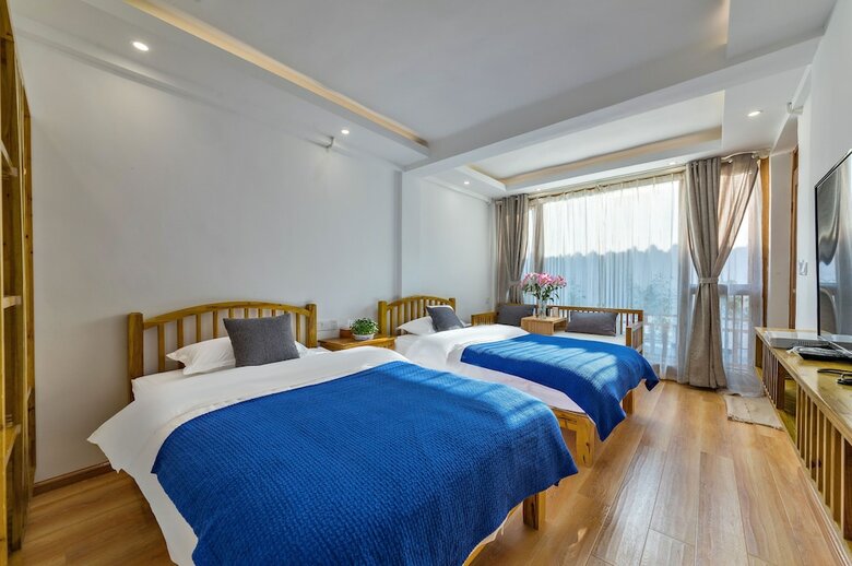 Hotel Easy Inn