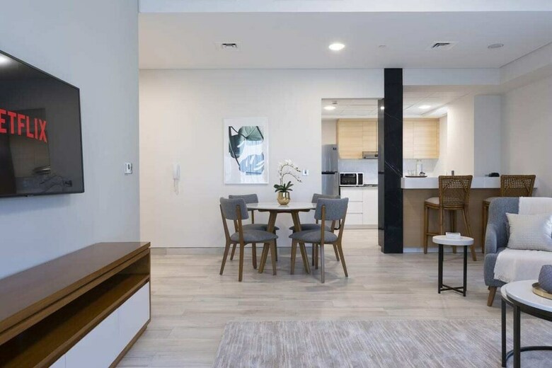 Stunning 2br Apartment @ Priv� Living, Arjan
