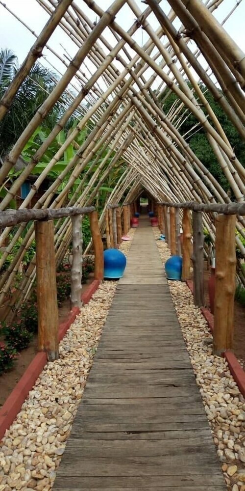 Hotel Auberge Chez Th�o