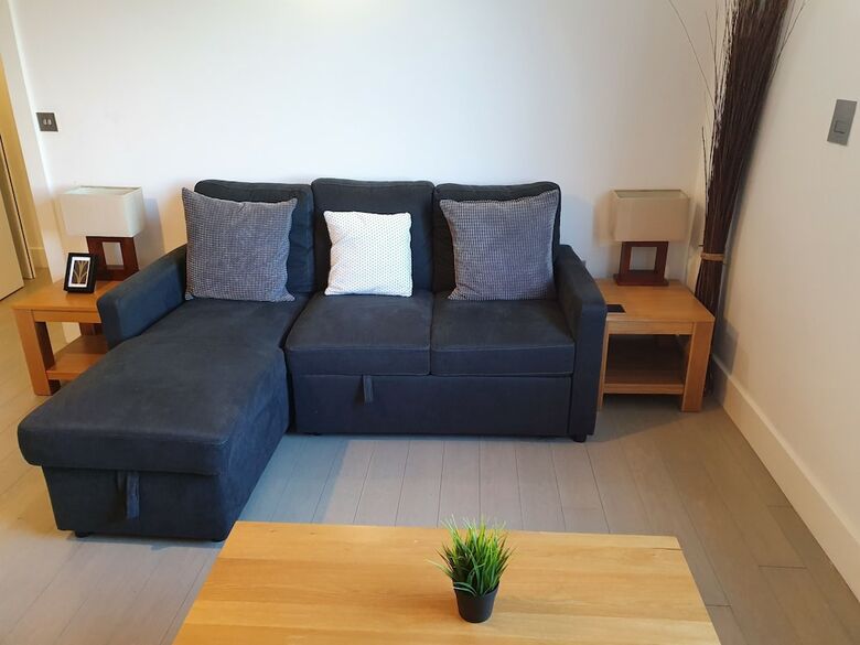 Superb Executive Apartment In Reading