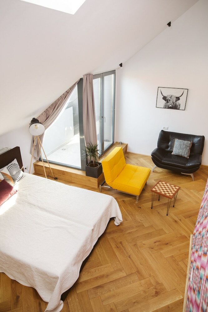 Aparthotel Camino Home2