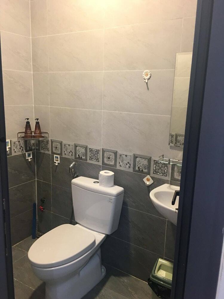 Hotel 1993's House