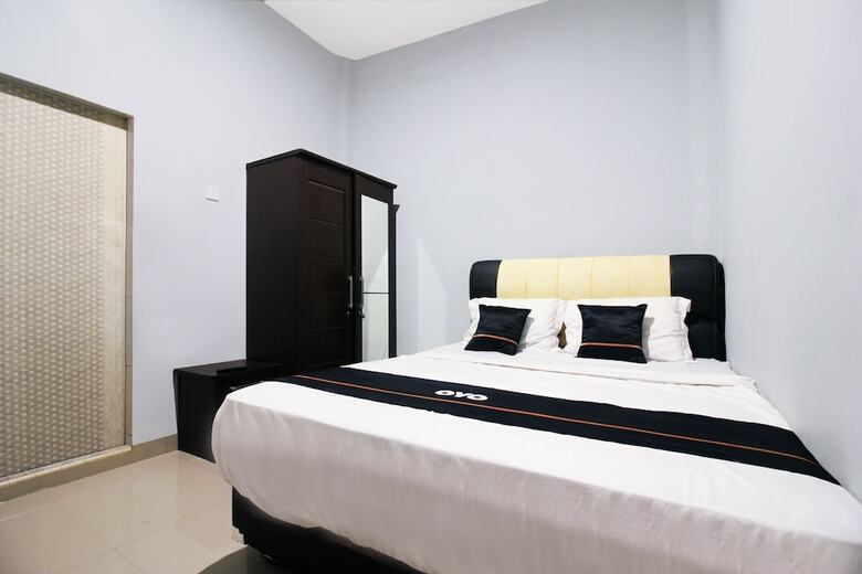 Hostal Oyo 2659 B'rasco Homestay