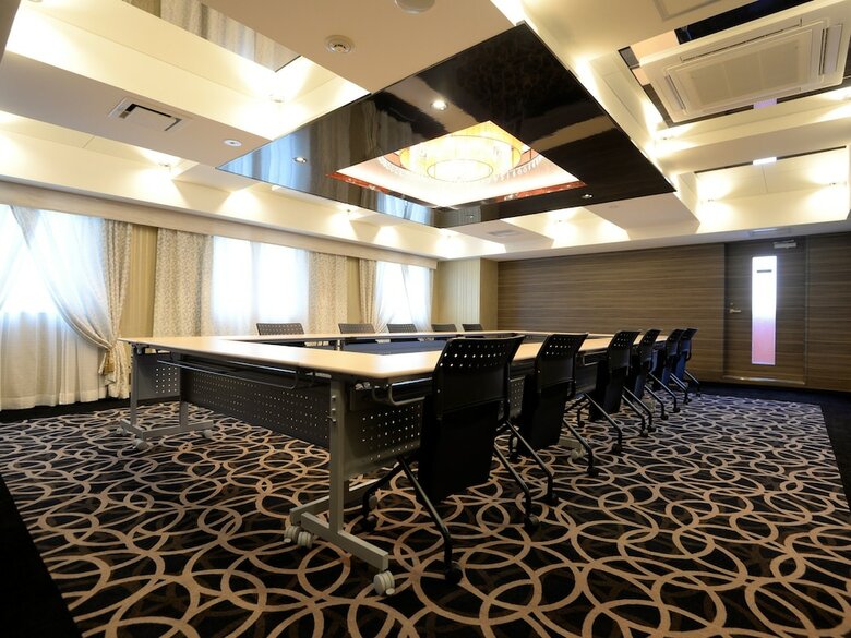 Apa Hotel Tsukuba-bampakukinenkoen-ekimae