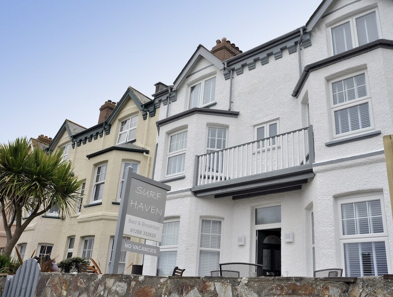 Bed & Breakfast Surf Haven