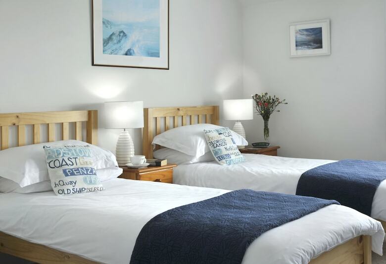 Bed & Breakfast Surf Haven