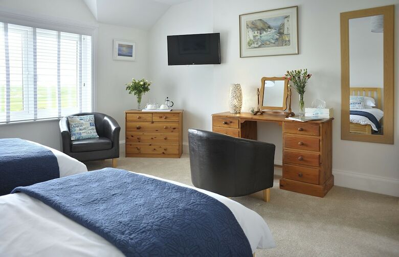 Bed & Breakfast Surf Haven