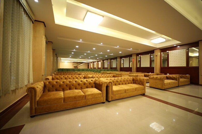 Hotel Tehri Club And Resorts