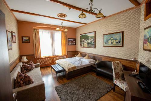 Hostal Hotel Kuria
