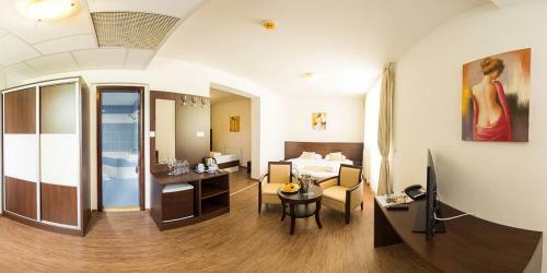 Hotel Sun