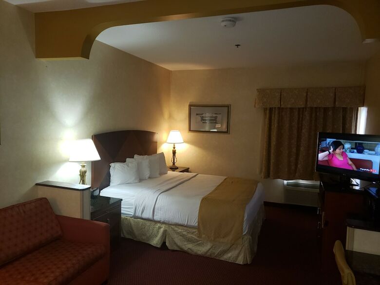 Hotel A Victory Suites Warren
