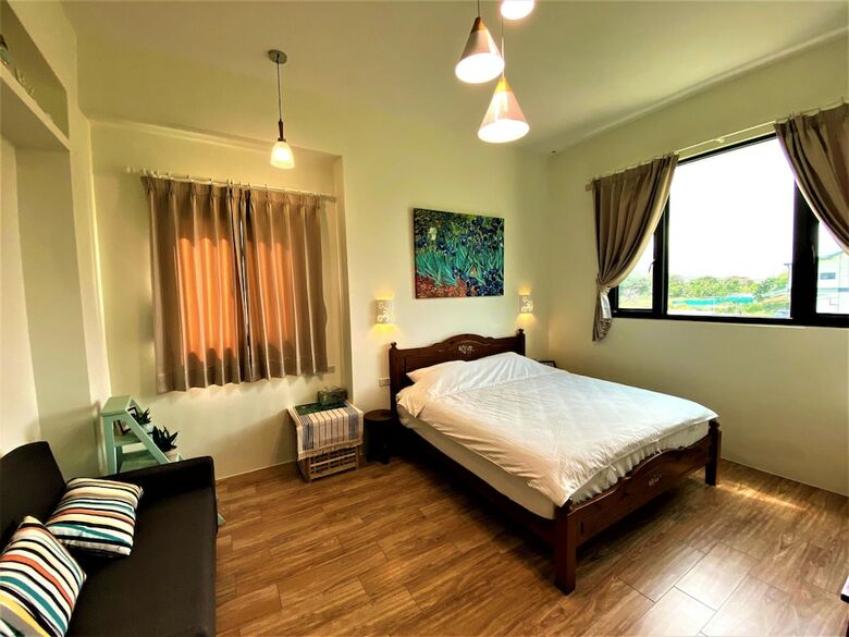Hotel 1969 Meters Square Seed B&B