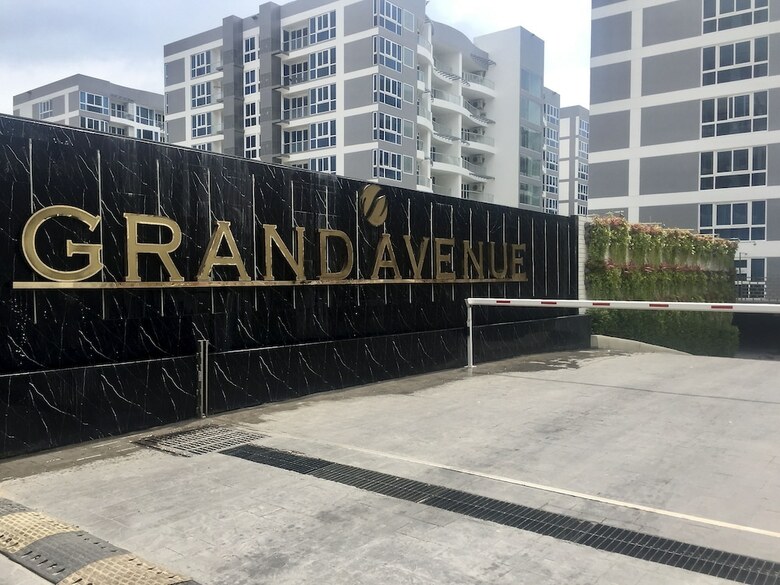 Luxury Apartments In Grand Avenue