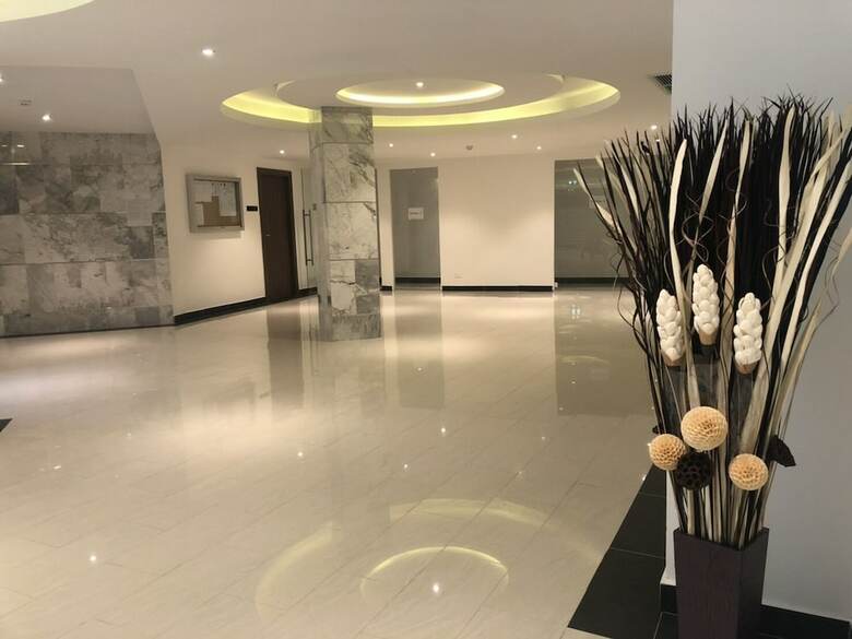 Luxury Apartments In Grand Avenue