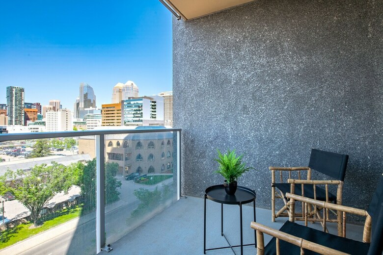Apartamentos Simply Comfort. Modern Downtown Condos