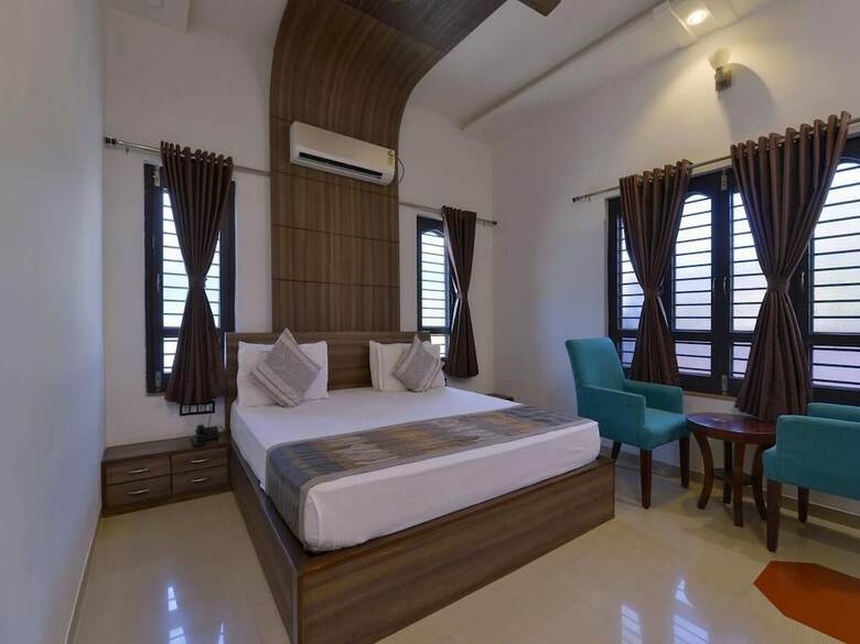 Hotel Golden Berry