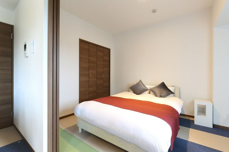 Apartamentos A.t. Hotel Hakata