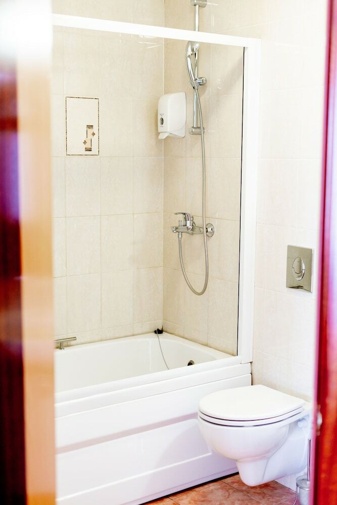 Amaks City Hotel