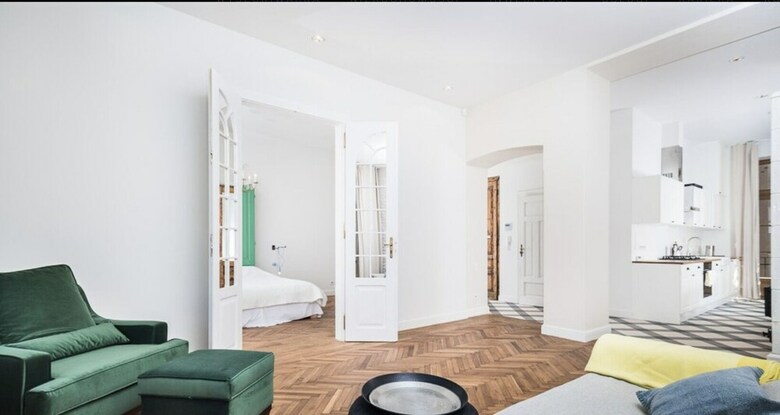 Boulevard Apartment By Loft Affair