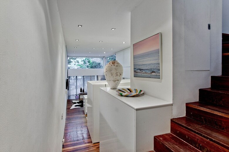 Classic Sydney 3br Double Fronted Terrace House