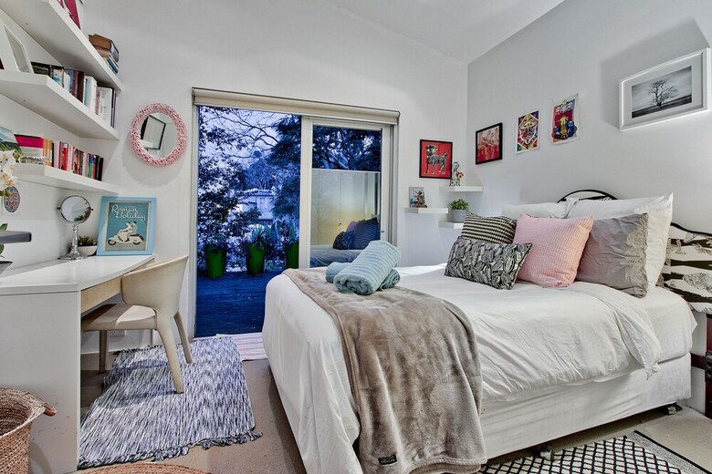 Classic Sydney 3br Double Fronted Terrace House