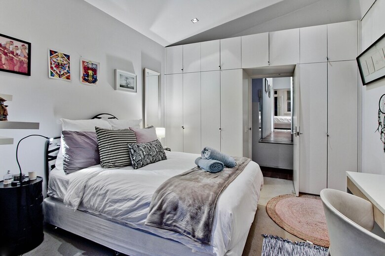Classic Sydney 3br Double Fronted Terrace House