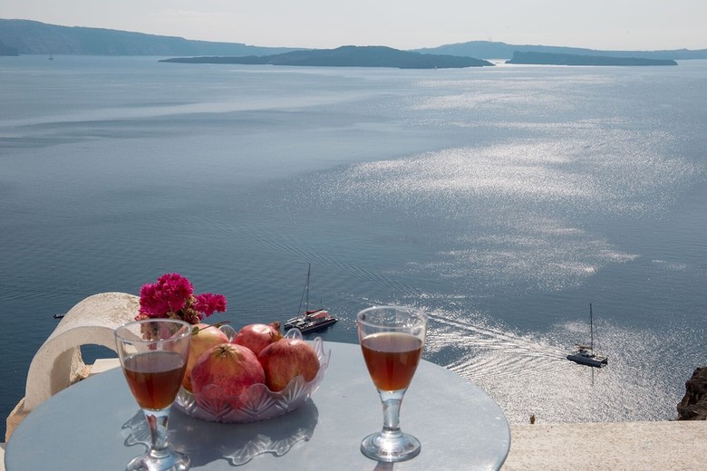 Allure Breeze Suites