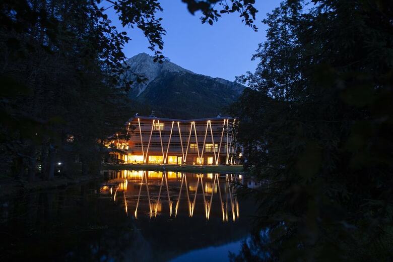 Hotel Au Charmant Petit Lac